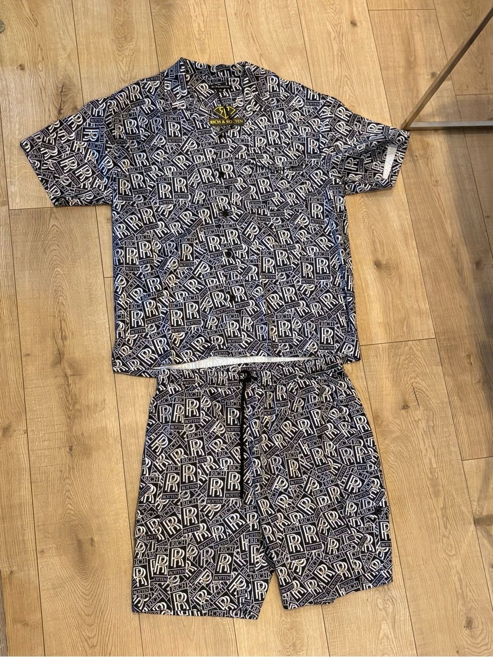 Mens rich & rotten set
